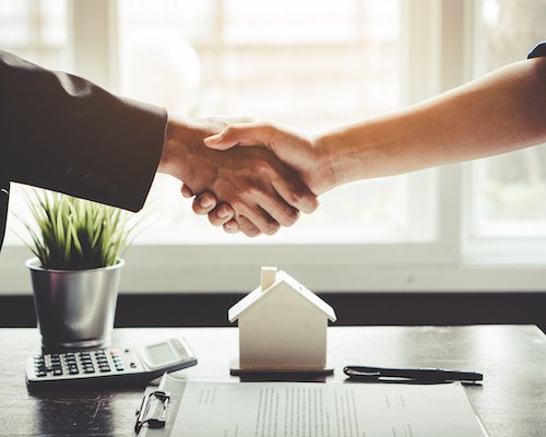 Notaires et professionnels de la transaction immobilière : les bonnes pratiques de collaboration
