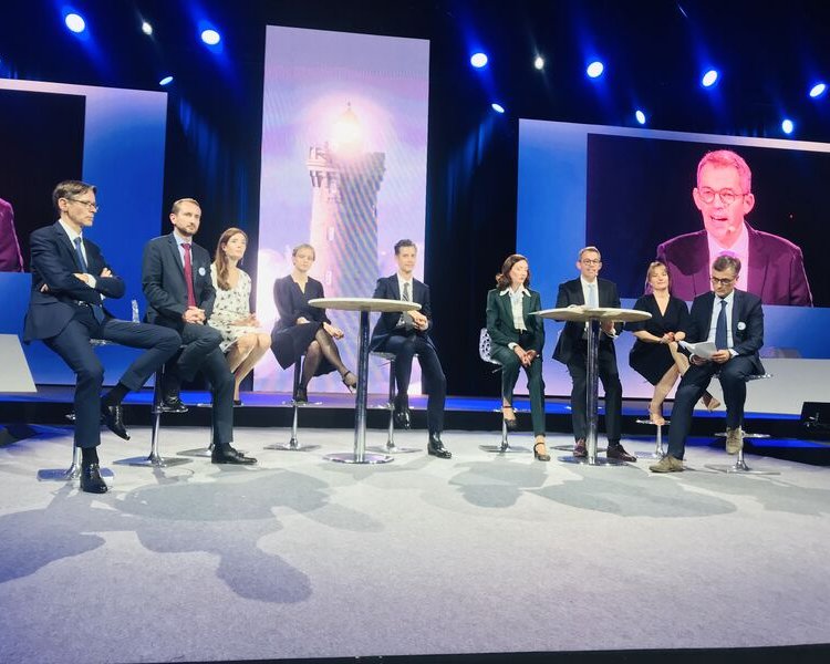 [118e Congrès des Notaires] « Adesias Marseille, adesias le 118e, vive l'ingénierie notariale, et vive le notariat ! »
